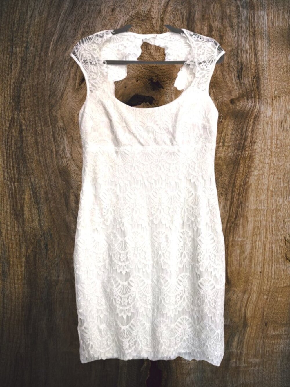 Vintage Y2K Caché Ivory Floral Lace Open Scoop Back Fitted Sheath Dress Size 10